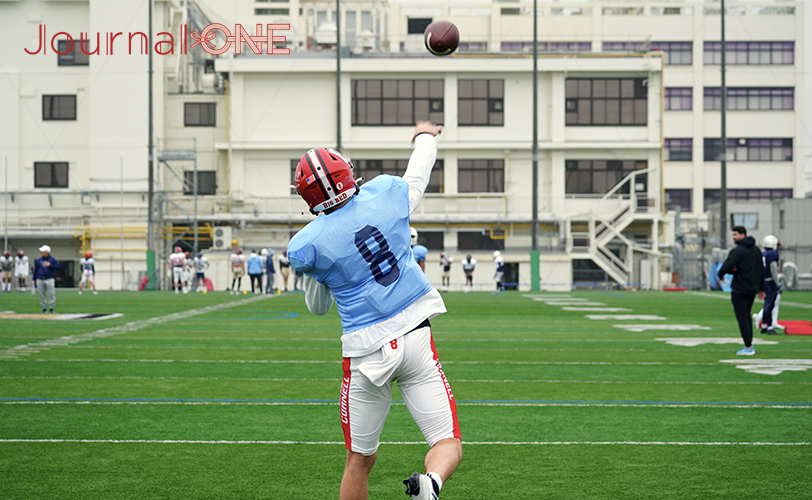 アメリカンフットボール Japan U.S. DREAM BOWL 2023 アイビー・リーグ(Ivy League)のオールスターチーム QB Ben Mays-Journal-ONE撮影