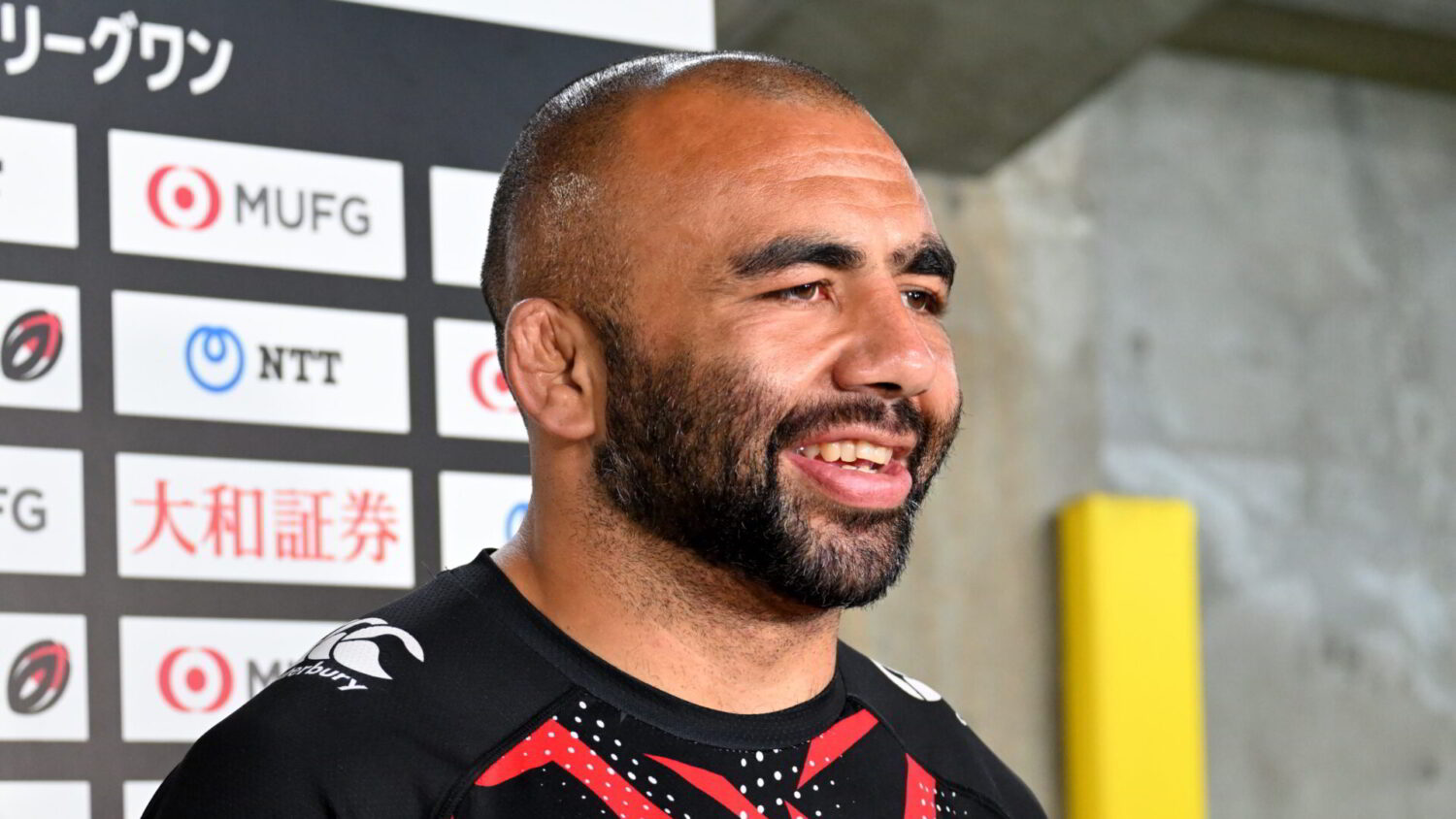 ラグビー リーグワン 最終戦で敗退しコメントするリーチ マイケル選手(東芝ブレイブルーパス東京)-Journal-ONE撮影