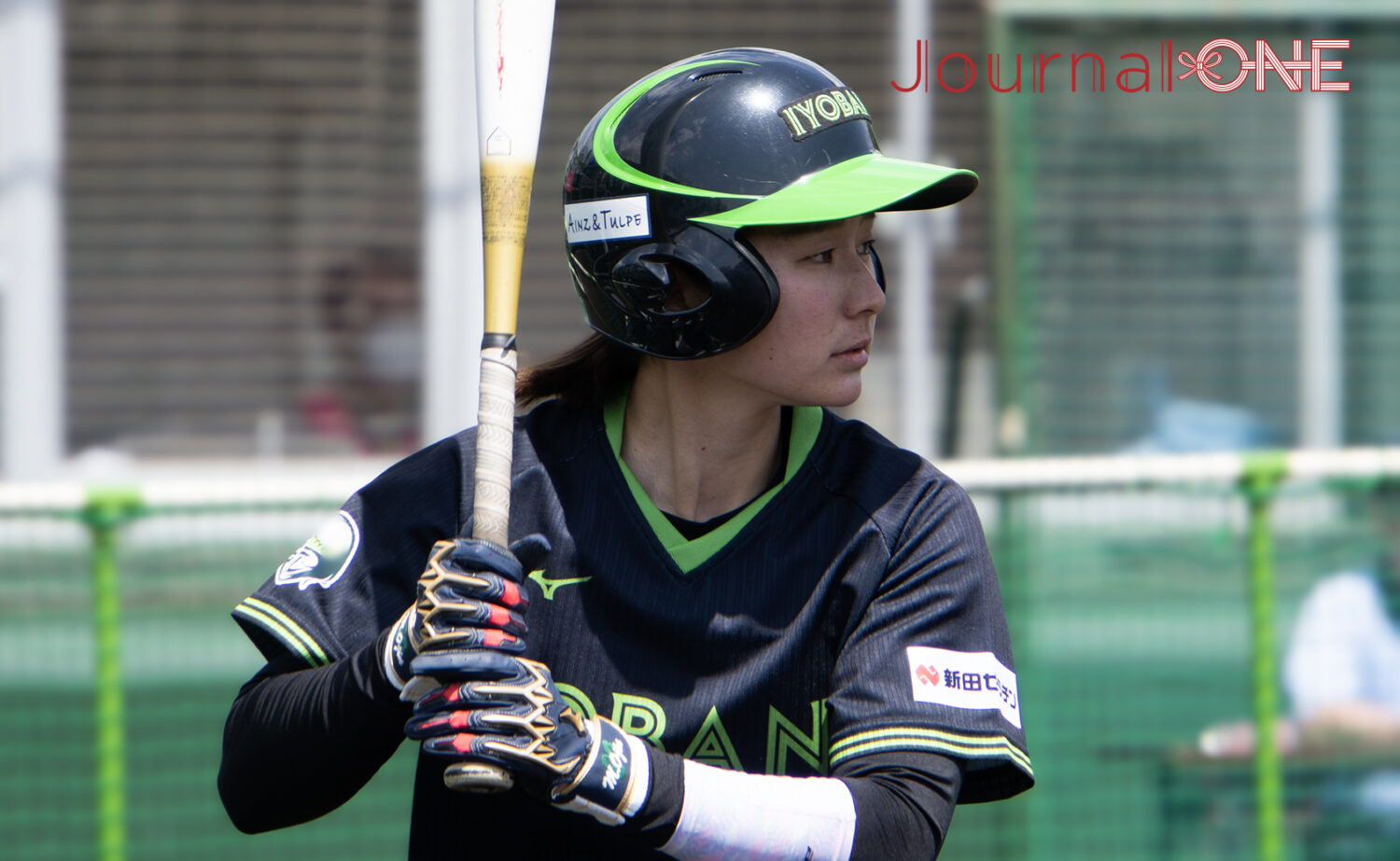 女子ソフト・JDリーグ 西地区ベストナインの辻井美波選手(伊予銀行)-Journal-ONE撮影