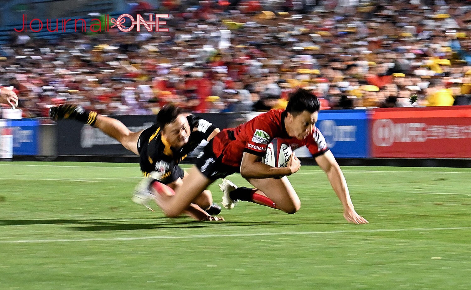 ジャパンラグビー リーグワン プレーオフ 東京サントリーサンゴリアスvs横浜キヤノンイーグルスの3位決定戦 Canonの松井千士選手の試合を決めるトライ-Journal-ONE撮影