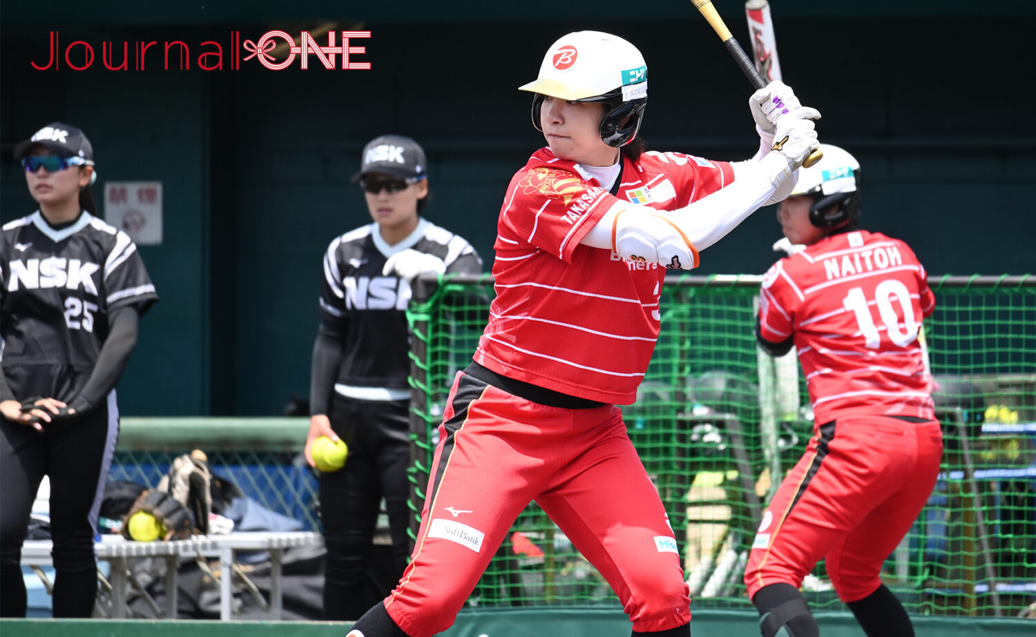 女子ソフトボール JDリーグ交流戦で勝ち越しソロ本塁打を放ったビックカメラ高崎ビークイーンの工藤環奈選手-Journal-ONE撮影