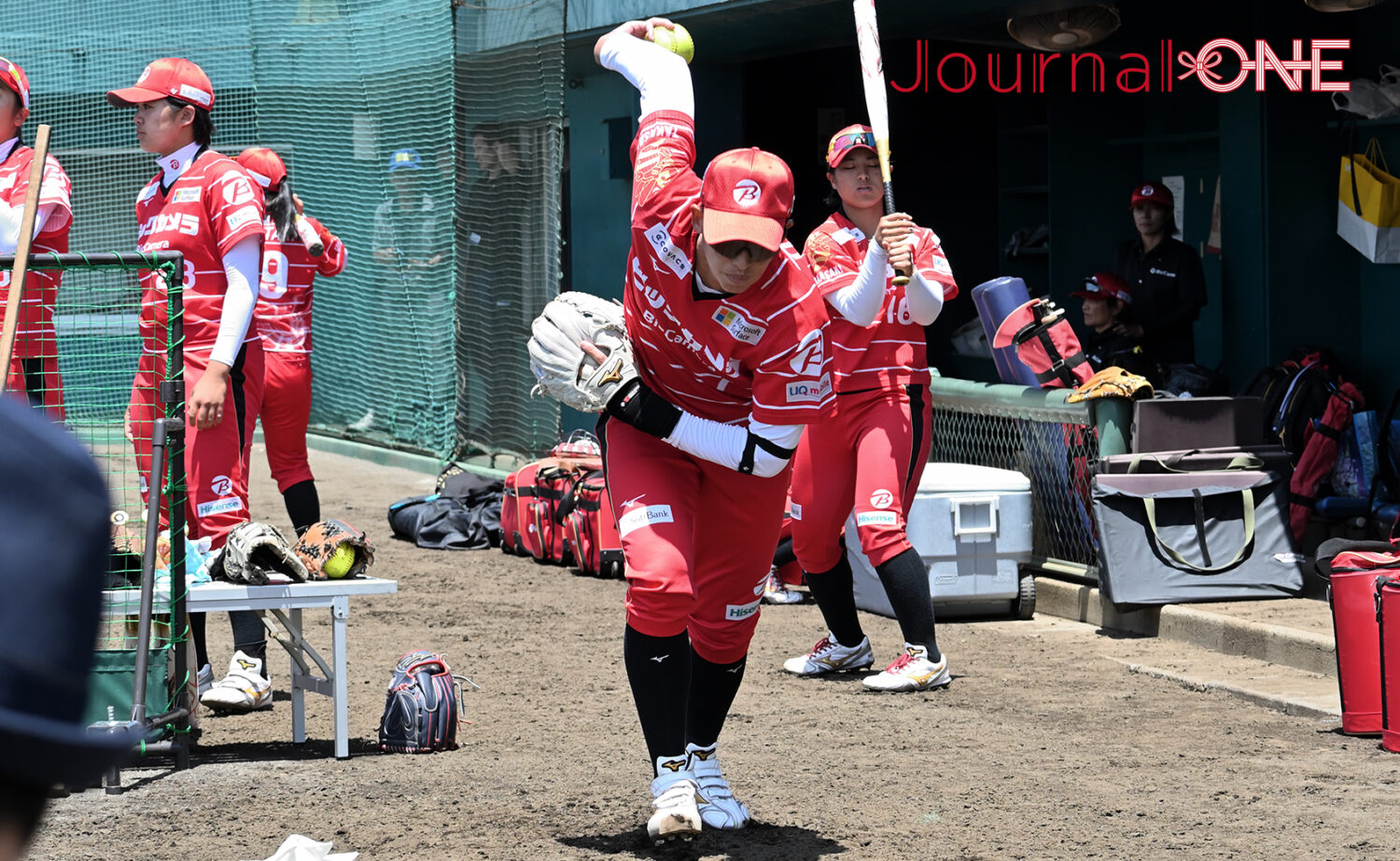 女子ソフトボール JDリーグ交流戦 ビックカメラ高崎ビークイーンの上野由岐子投手-Journal-ONE撮影