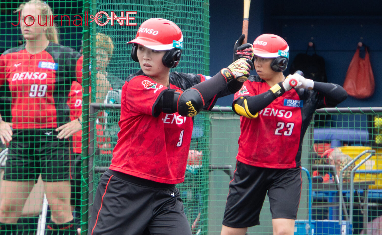 女子ソフトボール JDリーグ交流戦 本塁打を放った川村 莉沙選手（デンソーブライトペガサス）-Journal-ONE撮影