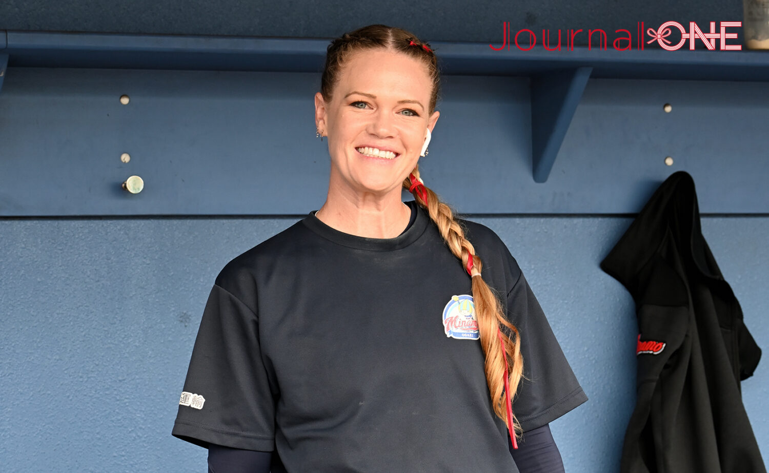 女子ソフトボール JDリーグ交流戦 力投する大垣ミナモのEllen ROBERTS(エレン・ロバーツ)投手-Journal-ONE撮影
