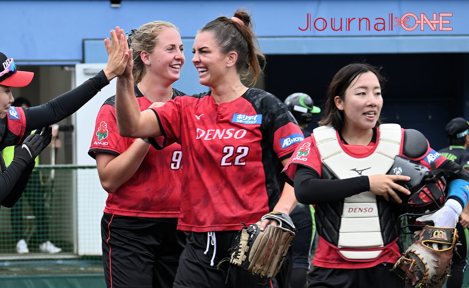 女子ソフトボール JDリーグ交流戦 昨シーズンの最多勝カーリー・フーバー投手(デンソーブライトペガサス)-Journal-ONE撮影