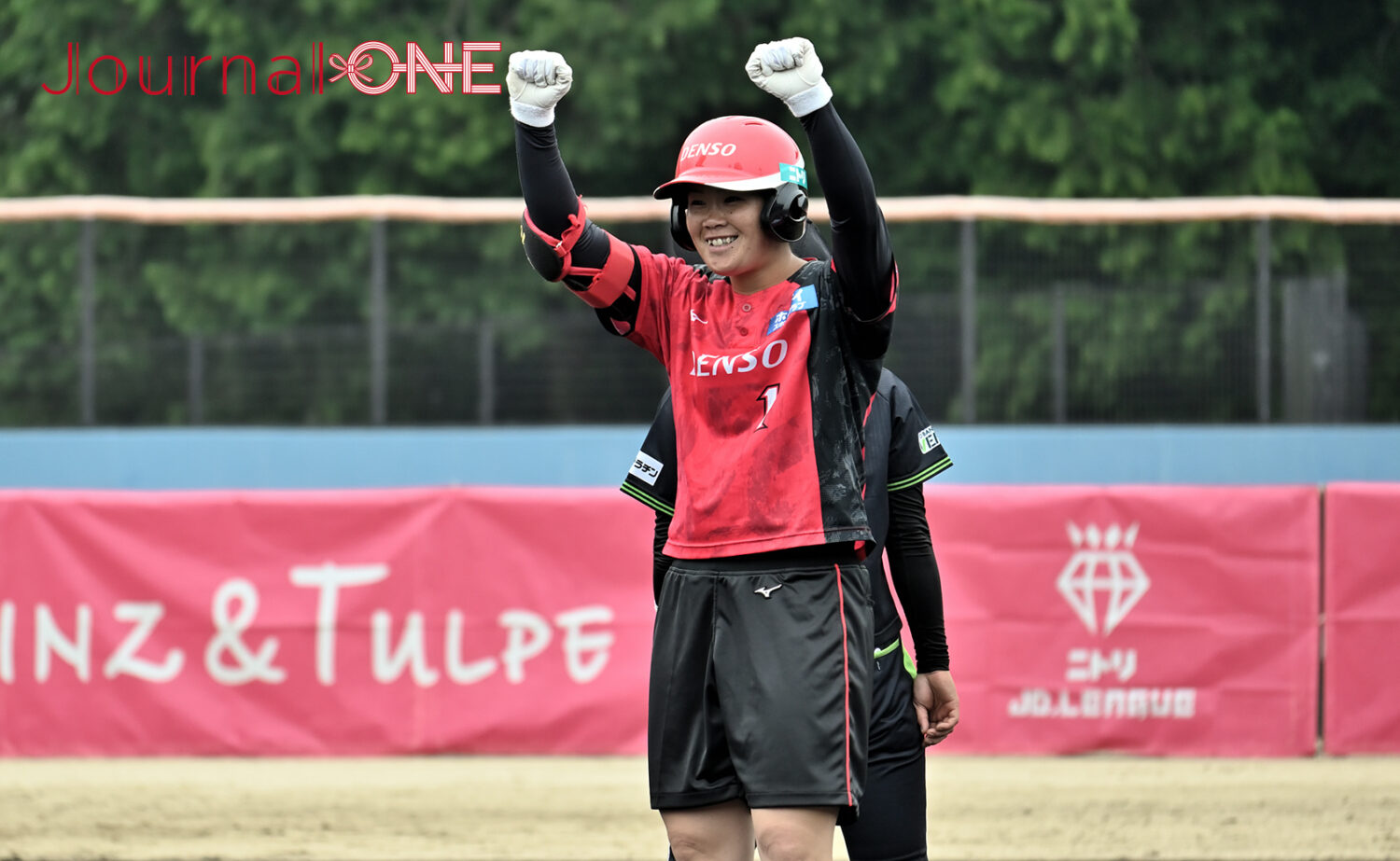 女子ソフトボール JDリーグ交流戦 ３安打の固め打ちで調子を上げてきた川畑 瞳選手（デンソーブライトペガサス）-Journal-ONE撮影