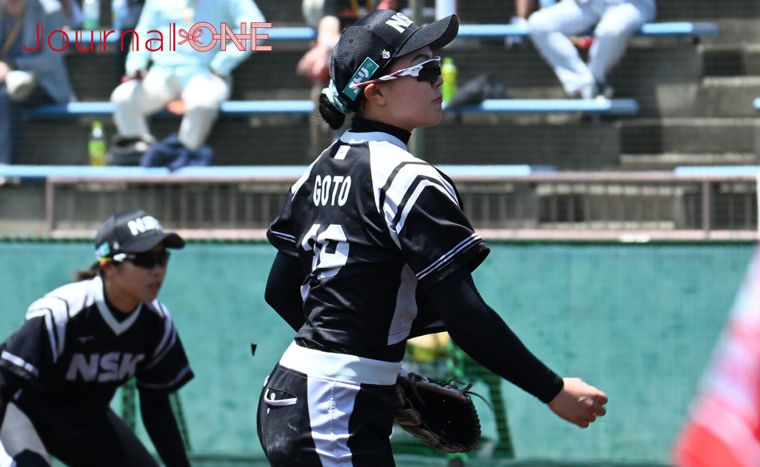 女子ソフトボール JDリーグ交流戦でビックカメラ高崎相手に好投した後藤明日香投手(日本精工ブレイブベアリーズ)-Journal-ONE撮影