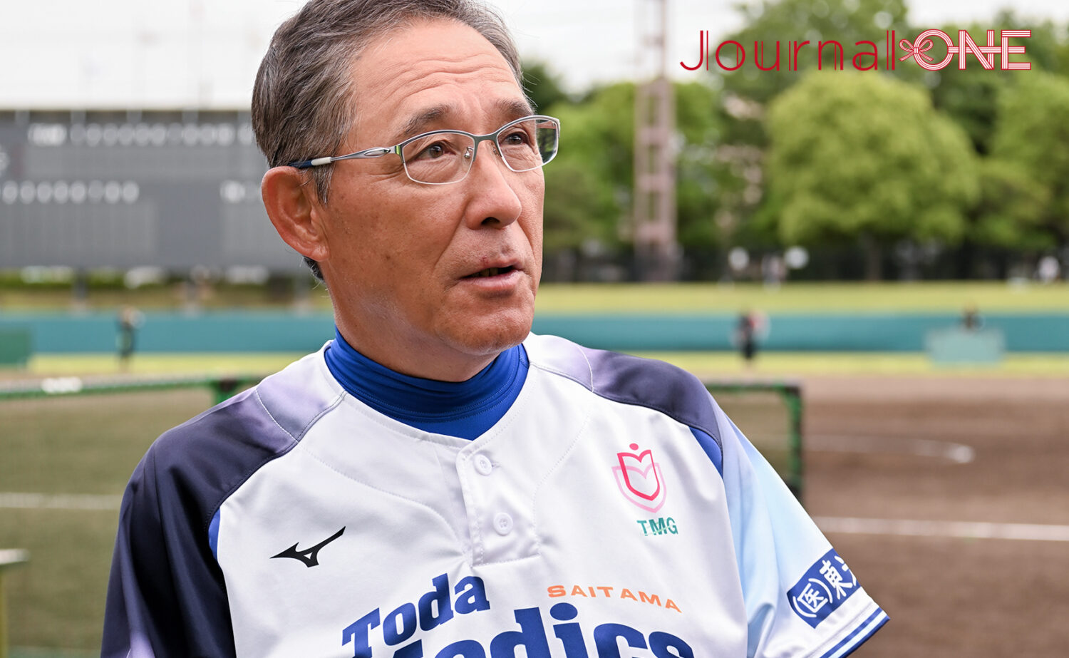 女子ソフトボール JDリーグ交流戦 第2ラウンド 戸田中央メディックス埼玉の福田五志監督-Journal-ONE撮影