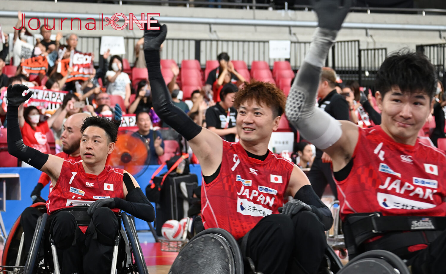 車いすラグビー アジアオセアニアカップ2023 初日2連勝で誕生日を祝った日本代表の羽賀理之選手と今井友明選手-Journal-ONE撮影