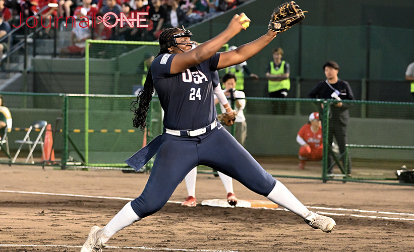 日米対抗ソフトボール2023 第1戦 山口県岩国市の絆スタジアム（愛宕スポーツコンプレックス）で先発したアメリカ代表の#24 NiJaree CANADY（ナイジャリー［ナイシャ］）・キャナディ）投手-Journal-ONE撮影