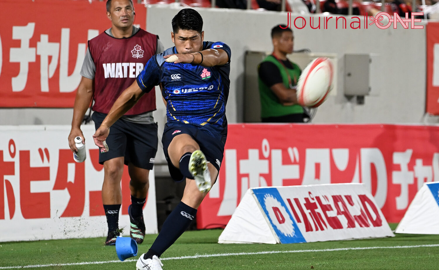 リポビタンD2023| JAPAN vs トンガ | 途中交代からだめ押しのPGを決める日本代表 SO 松田力也選手-Journal-ONE撮影