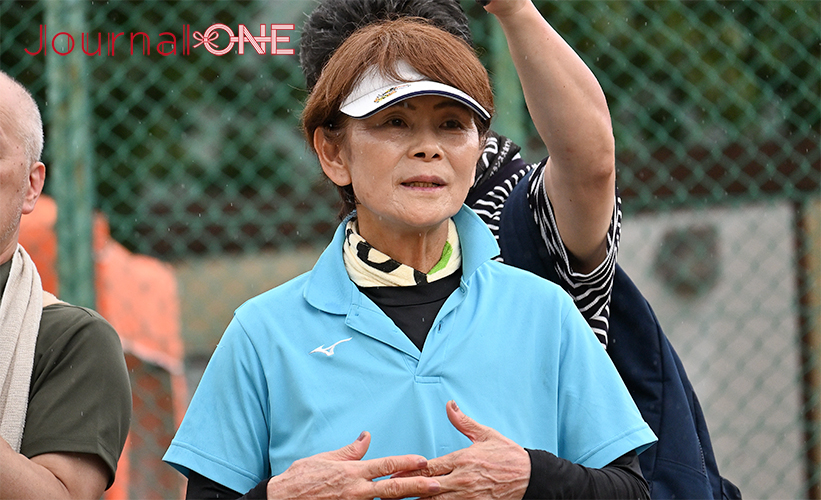 女子ソフトボール 元日本代表監督の宇津木妙子さんが岐阜県飛騨市神岡町で速射ノック-Journal-ONE撮影