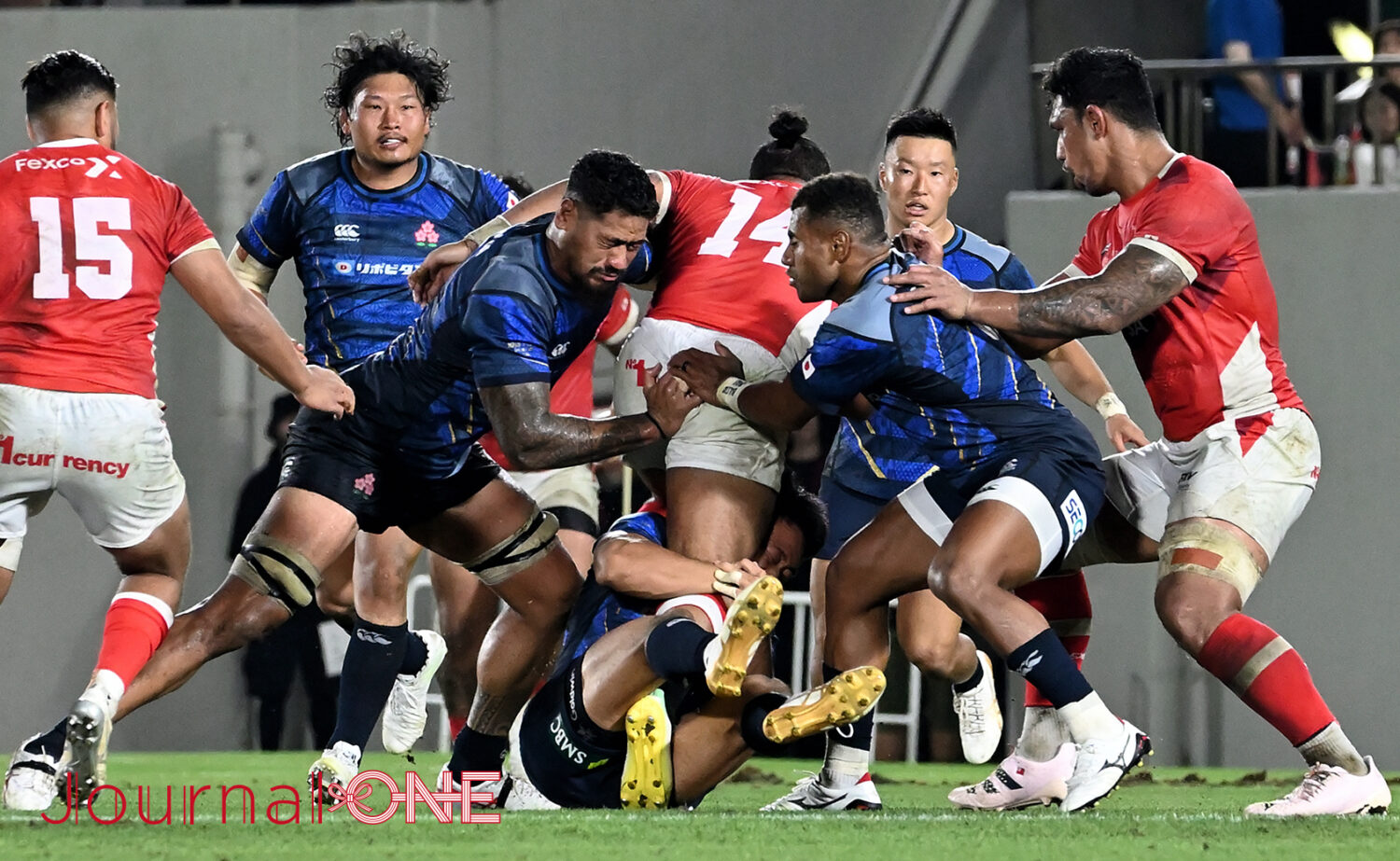 リポビタンD2023| JAPAN vs トンガ | トンガ選手のアタックを必死に止め続けた日本代表のできフェンス-Journal-ONE撮影