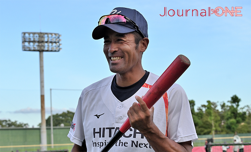 女子ソフトボール JDリーグ後半戦開幕| 日立サンディーバを率いる村山修次監督は高校時代に東海大相模高校で選抜高校野球優勝も果たした名選手-Journal-ONE撮影