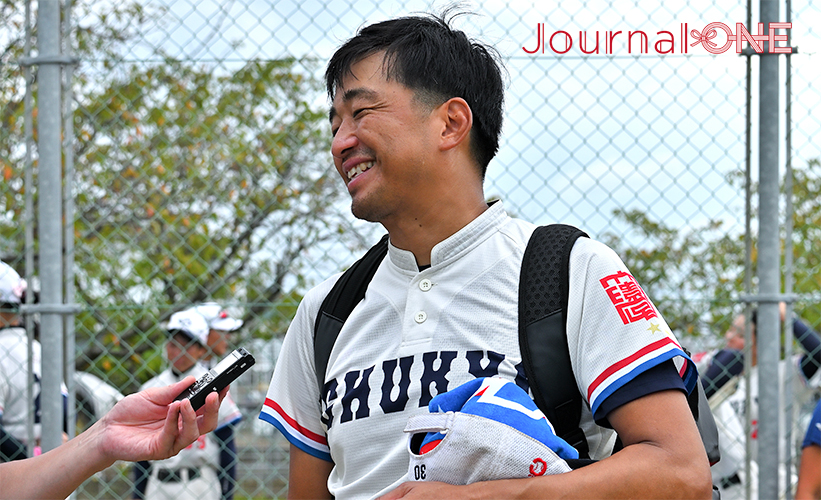 ソフトボール 全日本総合選手権| JDリーグの伊予銀行ヴェールズに健闘した中京大学の二瓶雄樹監督はインカレ連覇へ向け試合を振り返る(佐賀県白石町にて)-Journal-ONE撮影