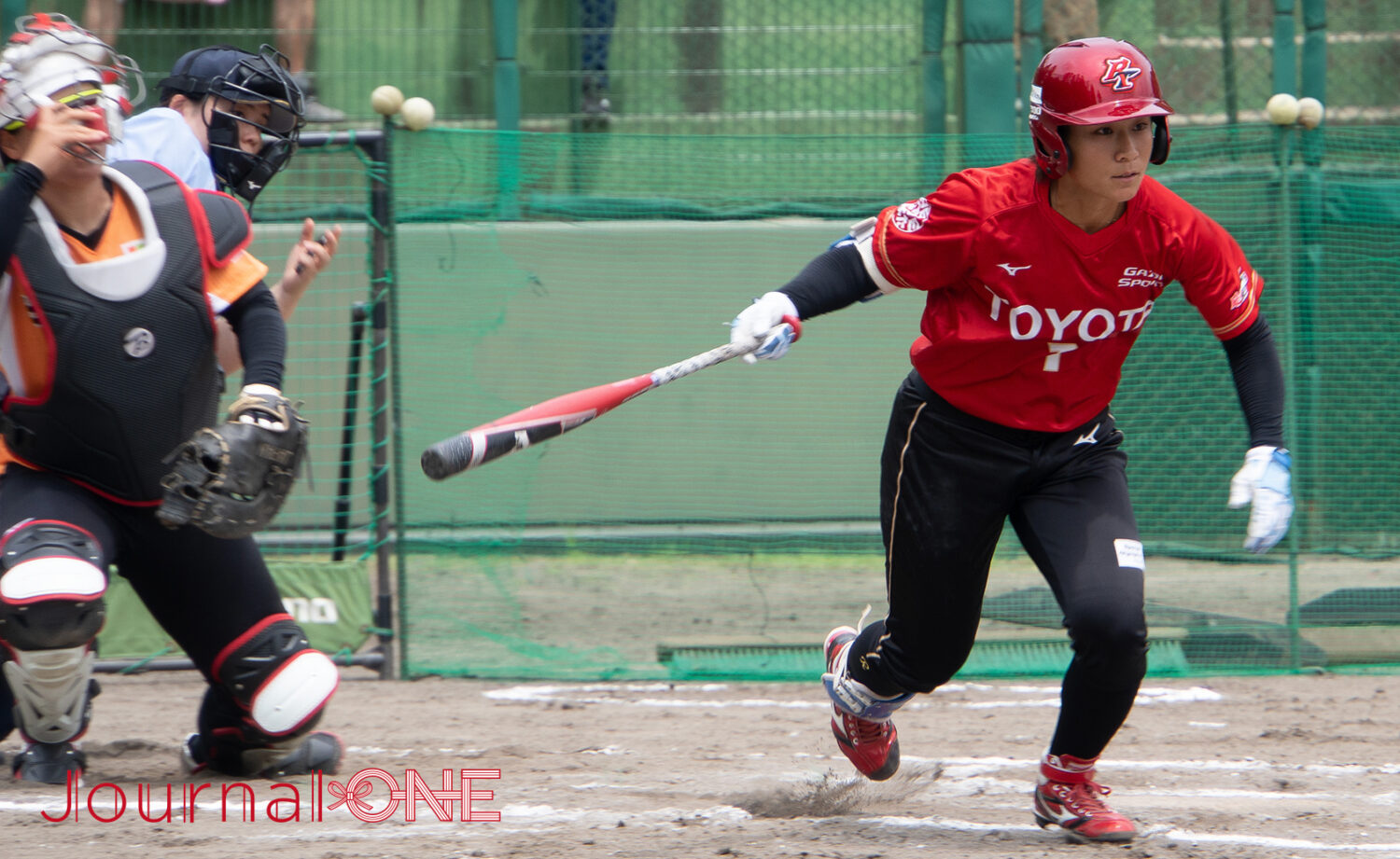 女子ソフト JDリーグ|常勝軍団を牽引する西地区首位打者の石川恭子選手(トヨタレッドテリアーズ)-Journal-ONE撮影