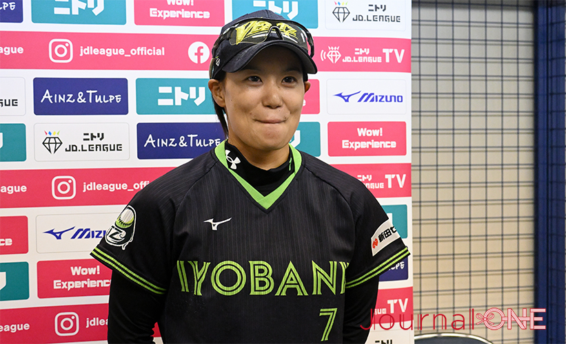 ソフトボールJDリーグ| シオノギ戦で伊予銀行ヴェールズの松瀬清夏選手は好捕を連発して勝利に貢献-Journal-ONE撮影