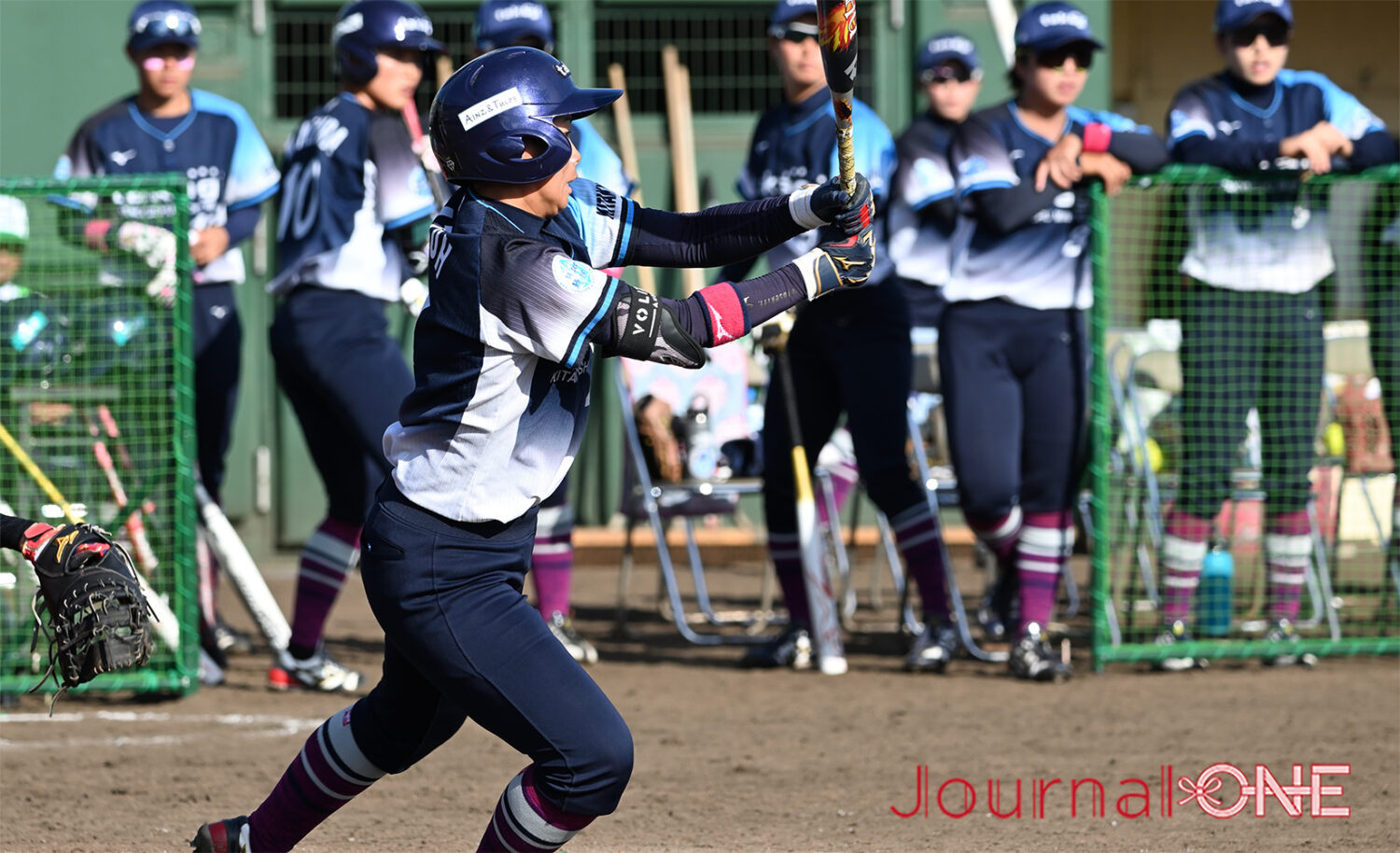 女子ソフト JDリーグ|トヨタ対タカギのリーグ戦第13節で同点本塁打を放った佐藤 果歩選手（タカギ北九州ウォーターウェーブ）-Journal-ONE撮影