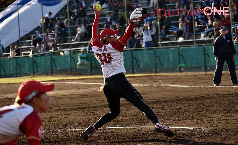 女子ソフト JDリーグ| ダイヤモンドシリーズ準決勝 トヨタレッドテリアーズvs豊田自動織機シャイニングベガ 見事な無失点リリーフで昨年のリベンジしたレッドテリアーズの後藤希友投手-Journal-ONE撮影