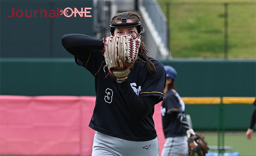 女子ソフト JDリーグ| プレーオフ 1stラウンド SGホールディングスギャラクシースターズは、後半戦新加入のキャスリン・サンダーコック（Kathryn SANDERCOCK）投手を大一番のマウンドに送る-Journal-ONE撮影
