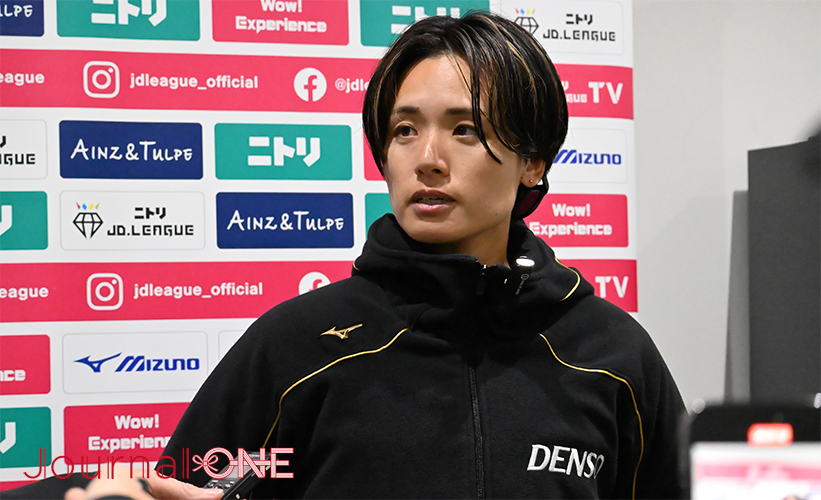 女子ソフト JDリーグ| プレーオフ2ndラウンド 豊田自動織機シャイニングベガvsデンソーブライトペガサス 2試合続けて接戦を演じたブライトペガサスの中森菜摘監督が試合を振り返るインタビューに応じる-Journal-ONE撮影