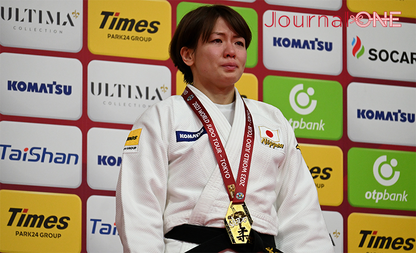 柔道グランドスラム東京2023 | パリ五輪代表争いの女子63kg級で優勝した髙市未來選手(コマツ)は表彰台で歓喜の涙-Journal-ONE撮影