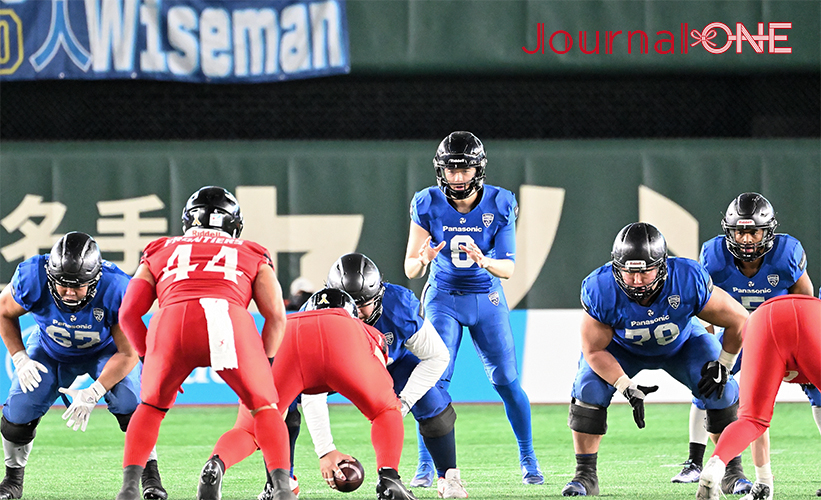 アメリカンフットボールRICEBOWL | 富士通フロンティアーズvsパナソニックインパルス 第3Qのパナソニックの攻撃-Journal-ONE撮影