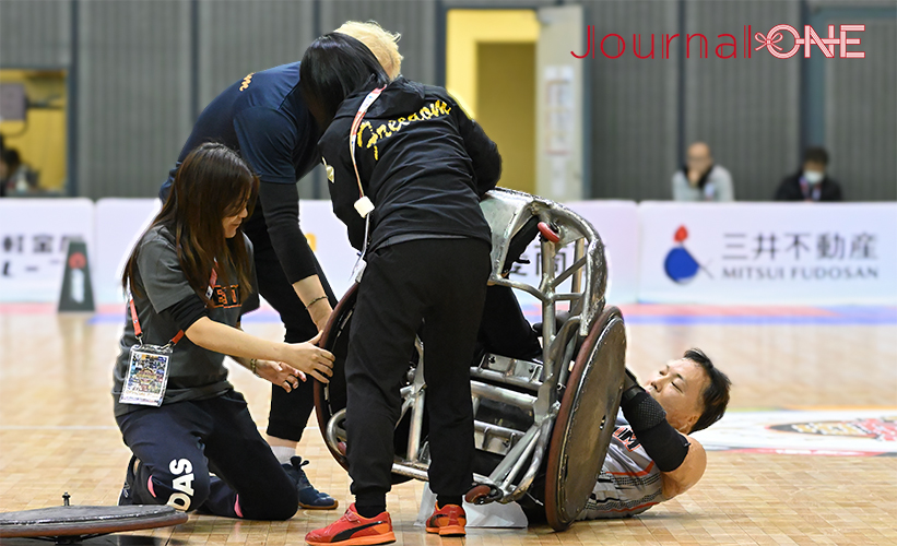 車いすラグビー日本選手権 | 3位決定戦に回った昨年王者のFreedom ヘッドコーチで日本代表のキャプテン・池透暢選手は激しいプレーで2度のマシントラブル-Journal-ONE撮影
