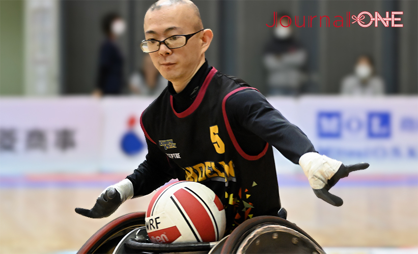 車いすラグビー日本選手権 | 3位決定戦に回った昨年王者のFreedomに真っ向勝負を挑むFukuoka DANDELIONの選手交代で入った村田 和寛選手が好プレー-Journal-ONE撮影