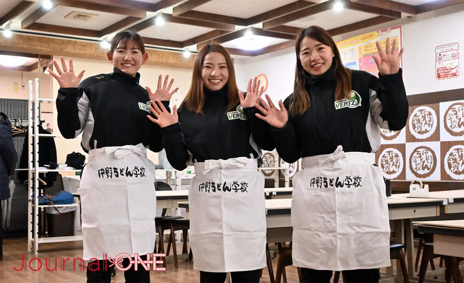 四国を元気に! | JR四国と女子ソフト・伊予銀行ヴェールスの地域創生 川口茉菜,庄村瑠衣､遠藤杏樺の3選手が香川県名産のうどん作りに挑戦-Journal-ONE