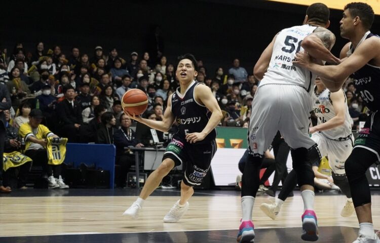 Journal-ONE | バスケ・Bリーグ 横浜ビー・コルセアーズの河村勇輝は日本代表としてワールドカップでも活躍-吉川哲彦撮影