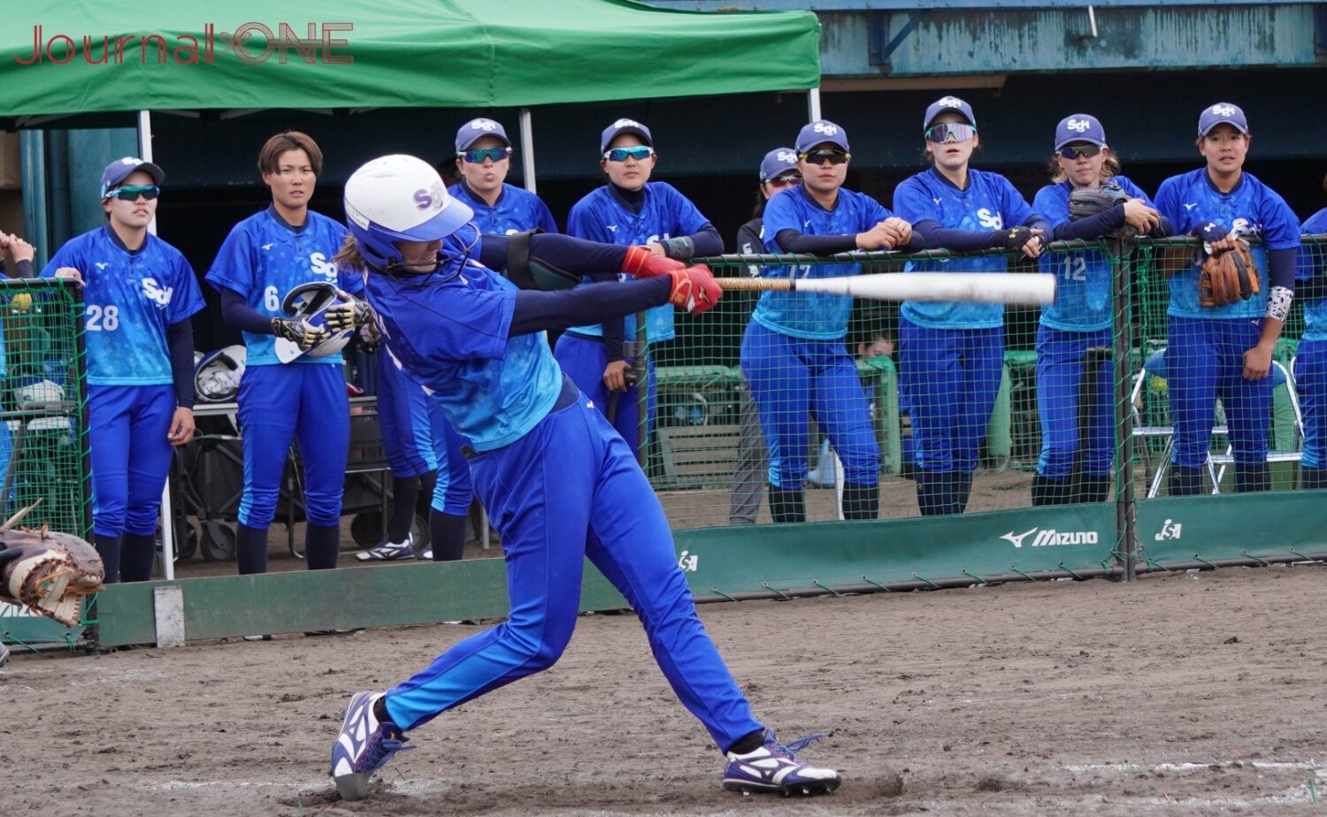 JournalーONE | ソフトボール・JDリーグの第7節 SGHの二刀流・三原千空が左越に代打2点本塁打を放ち追いすがる豊田織機を突き放す