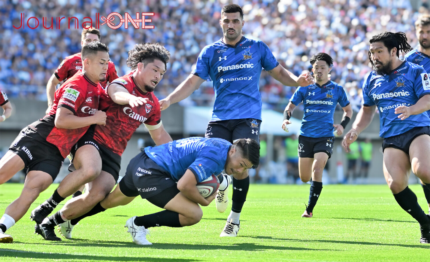 Journal-ONE | ラグビーリーグワン準決勝 埼玉パナソニックワイルドナイツvs横浜キヤノンイーグルス 松田力也（埼玉WK）が再逆転の口火となる中央突破