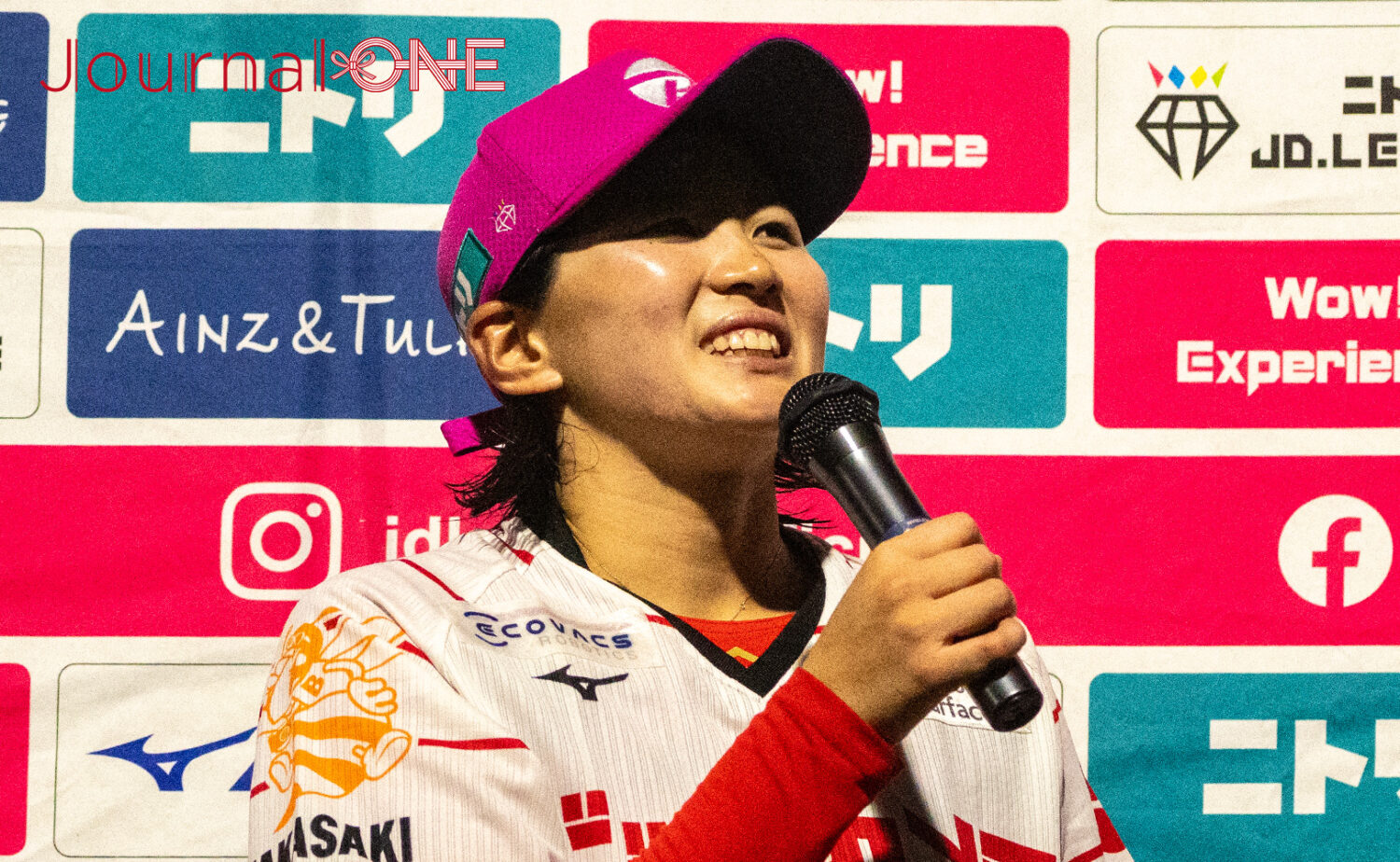 JDリーグ | ビックカメラ高崎vsNECプラットフォームズ 完封勝利した勝股美咲(ビック)はMWPインタビューで笑顔ーJournalーONE撮影