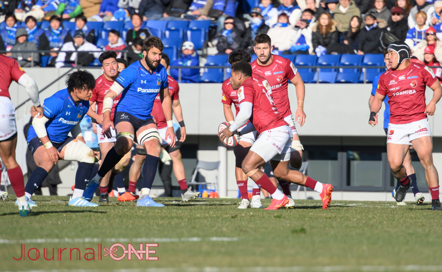 ジョネ・ナイカブラ選手の逆転トライで初めてリードを奪ったBL東京-JournalーONE撮影