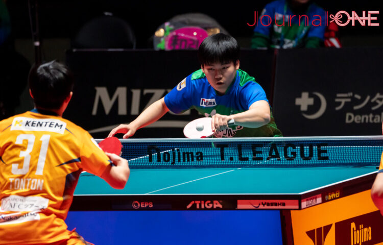 昨シーズン王者・KM東京の若きエース・松島輝空選手-JournalーONE撮影