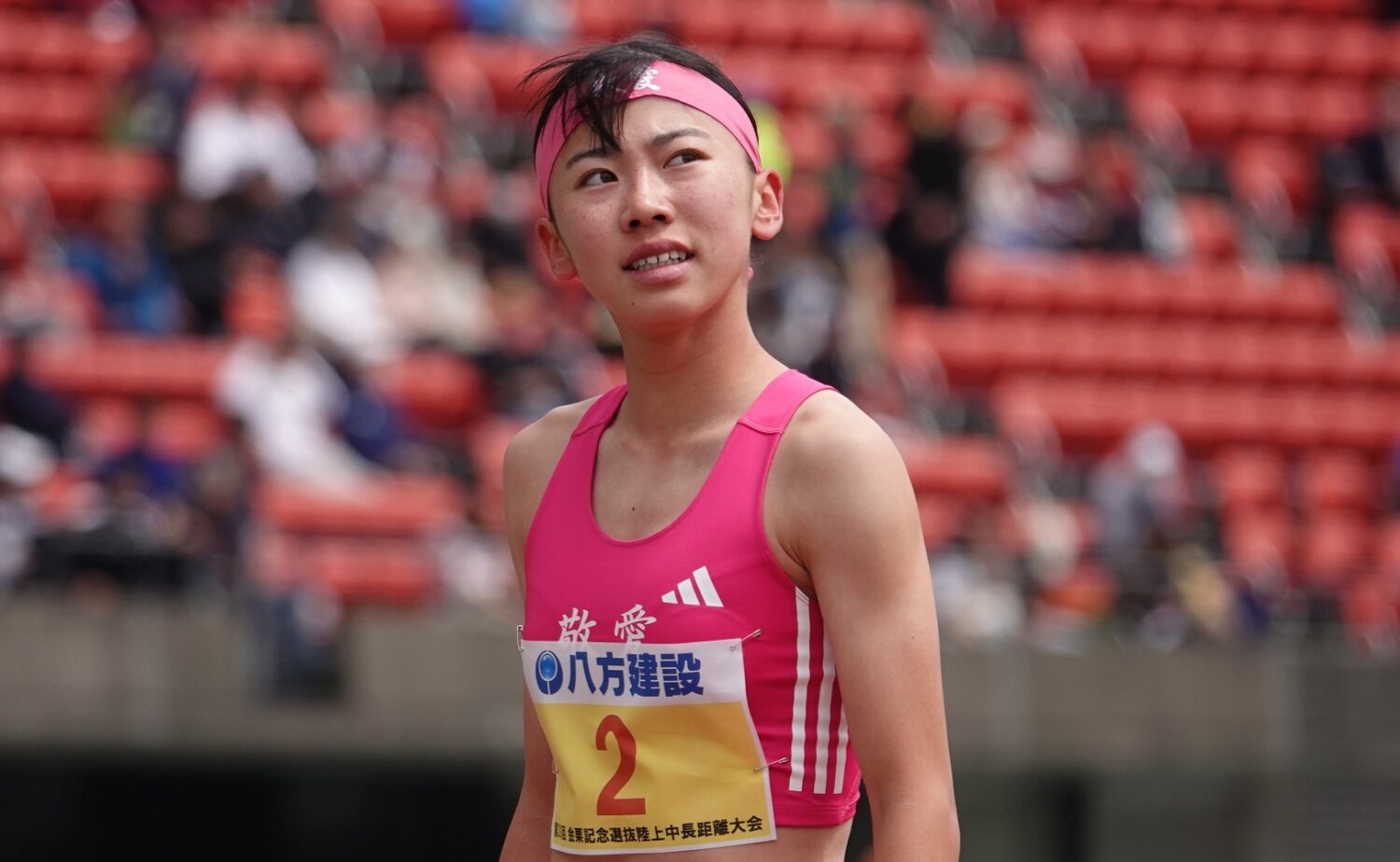 女子800mを制した久保。1分59秒00の世界選手権参加標準記録は十分に射程圏内だ‐児玉育美撮影