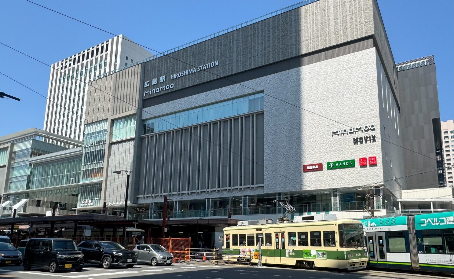 2025年3月にオープンした広島駅ビル"minamoa"（ミナモア）‐大井智保子撮影