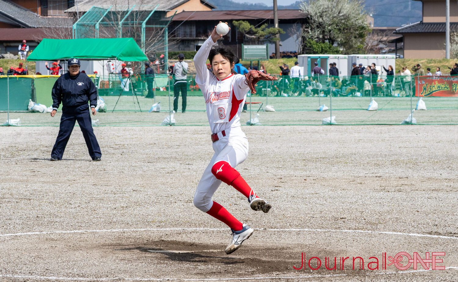 11奪三振の完投でチームを初のベスト8に導いた田邊彩夏投手‐Journal-ONE撮影