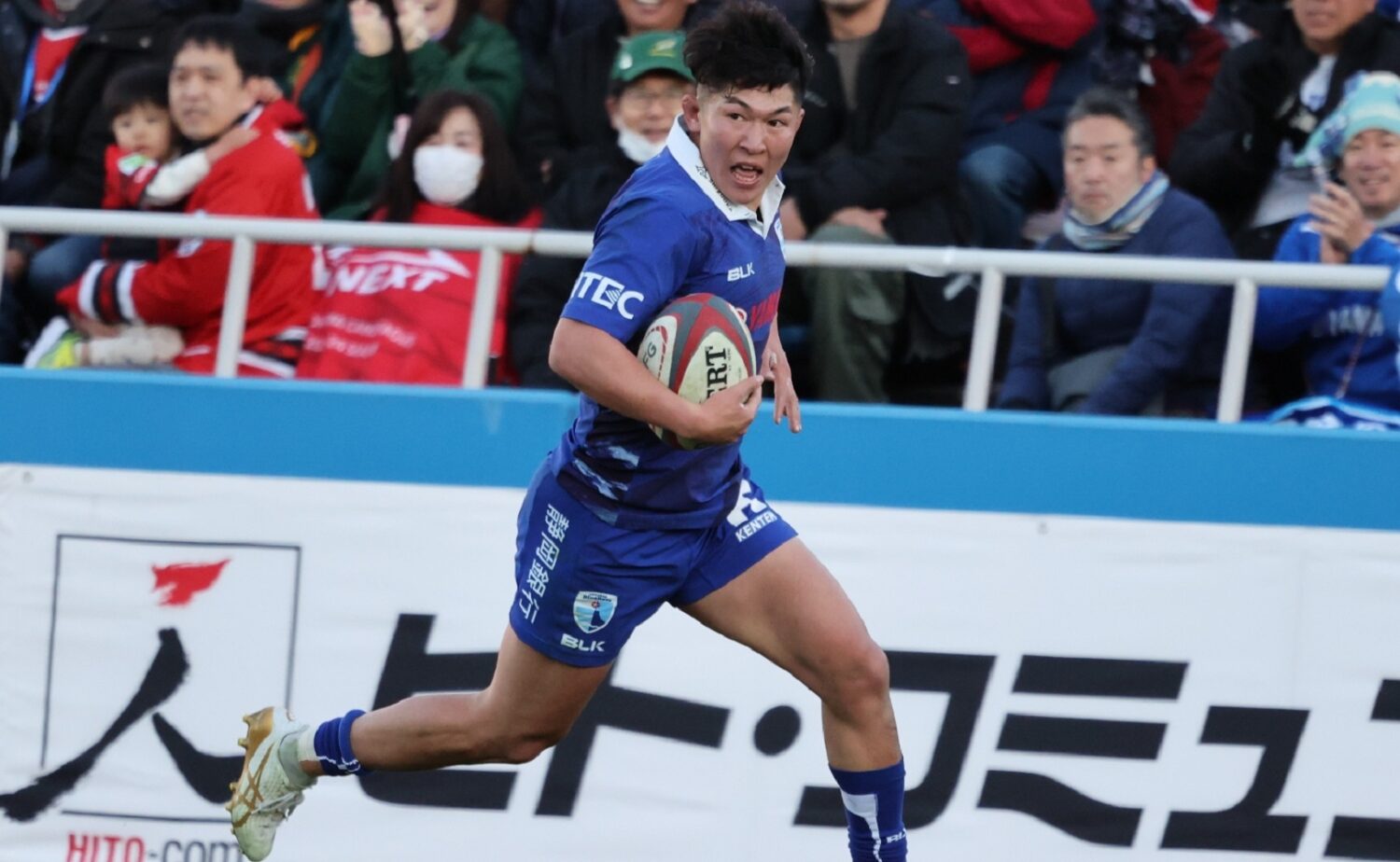 新人ながら14トライを挙げたSH北村瞬太郎(静岡ブルーレヴズ)