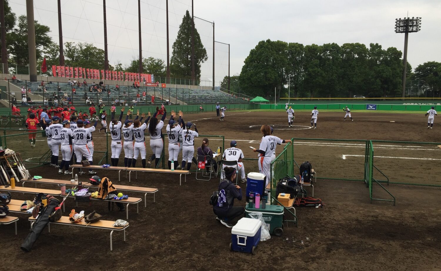 続いては日立応援席からの観戦-平床大輔撮影