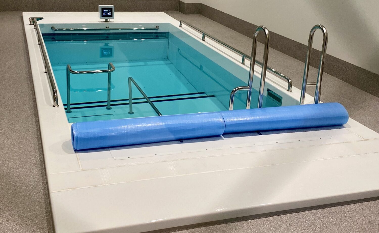 選手用のリカバリープールもある‐永瀬和志撮影