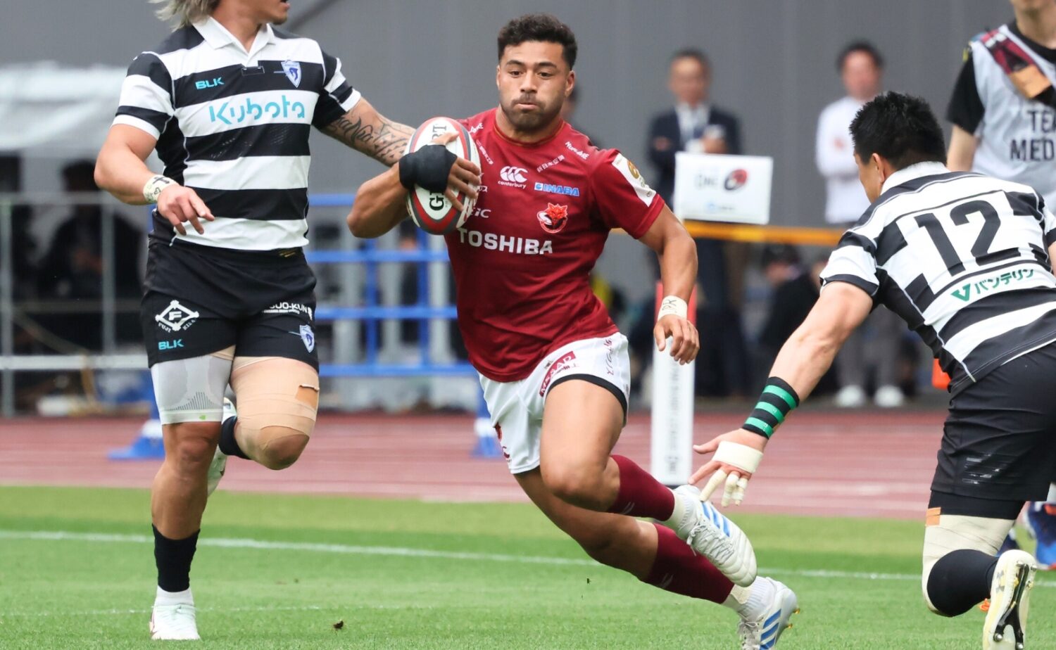 リーグワンでプレーするリッチー・モウンガ（RR東京）