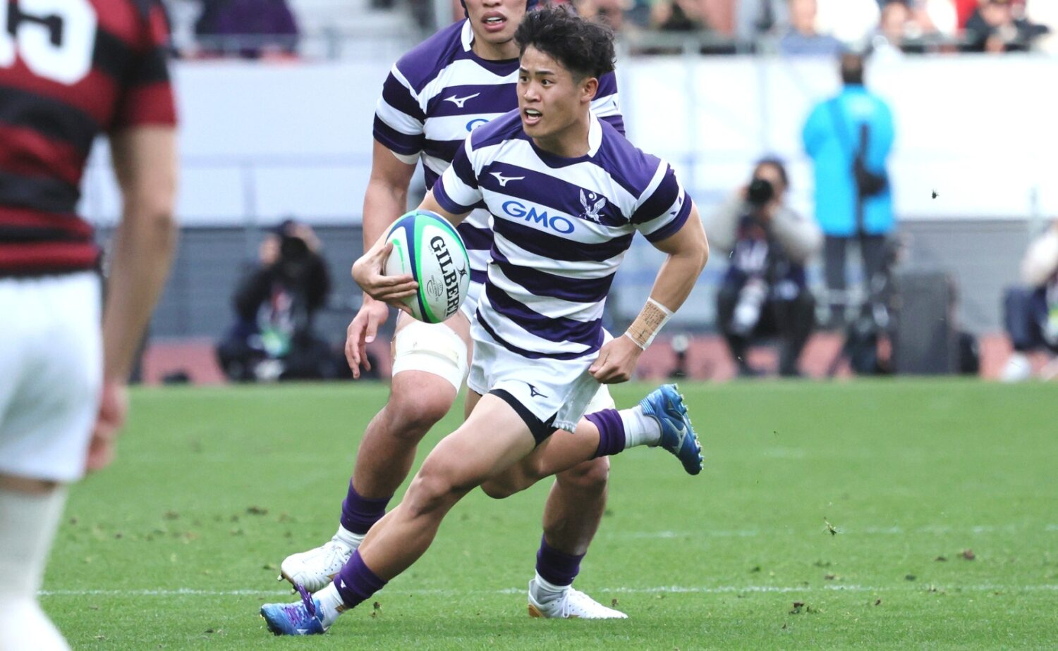 早明戦となった大学ラグビー決勝|出色の出来で、明治大学を勝利に導いたSO伊藤