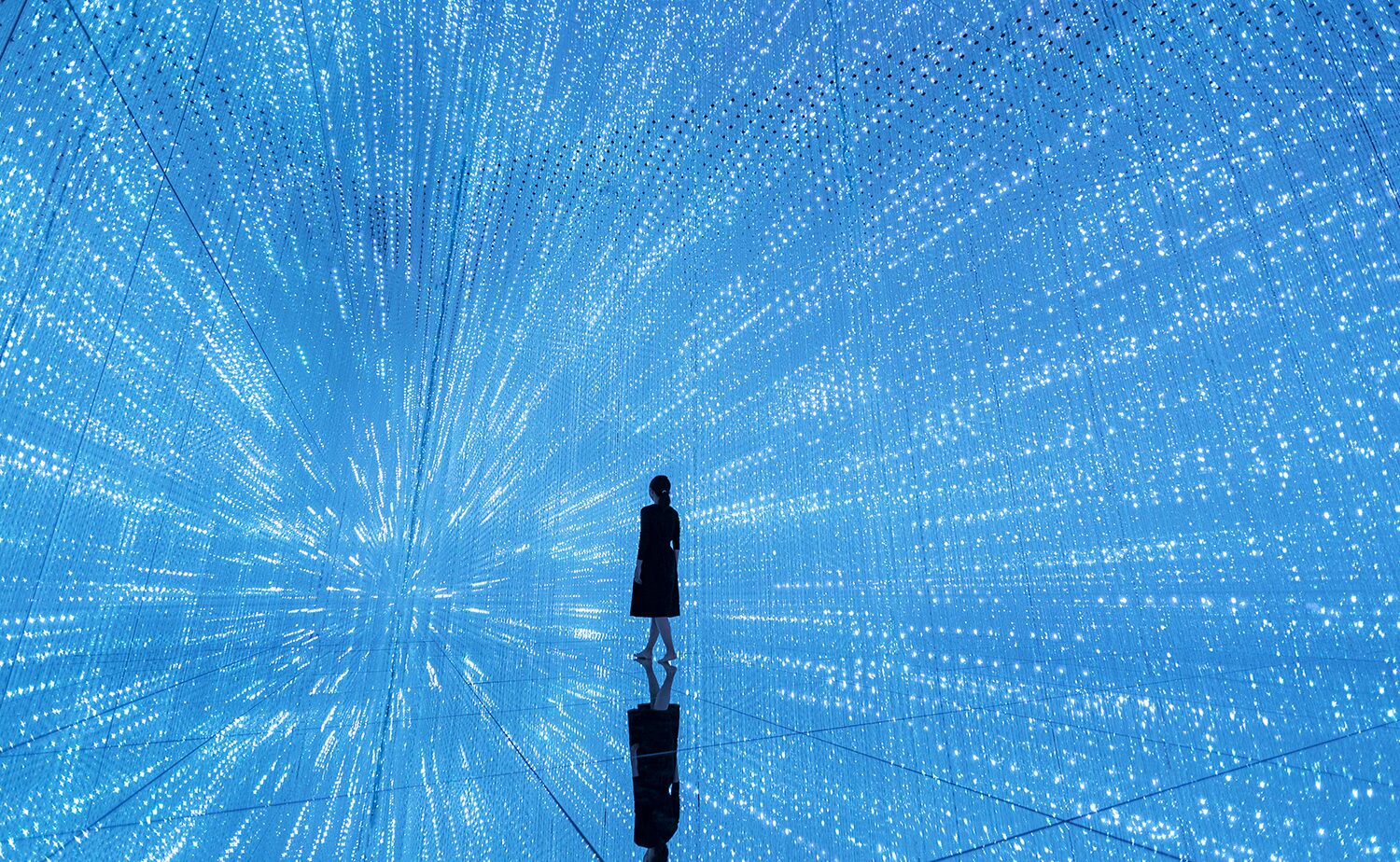 チームラボプラネッツ The Infinite Crystal Universe