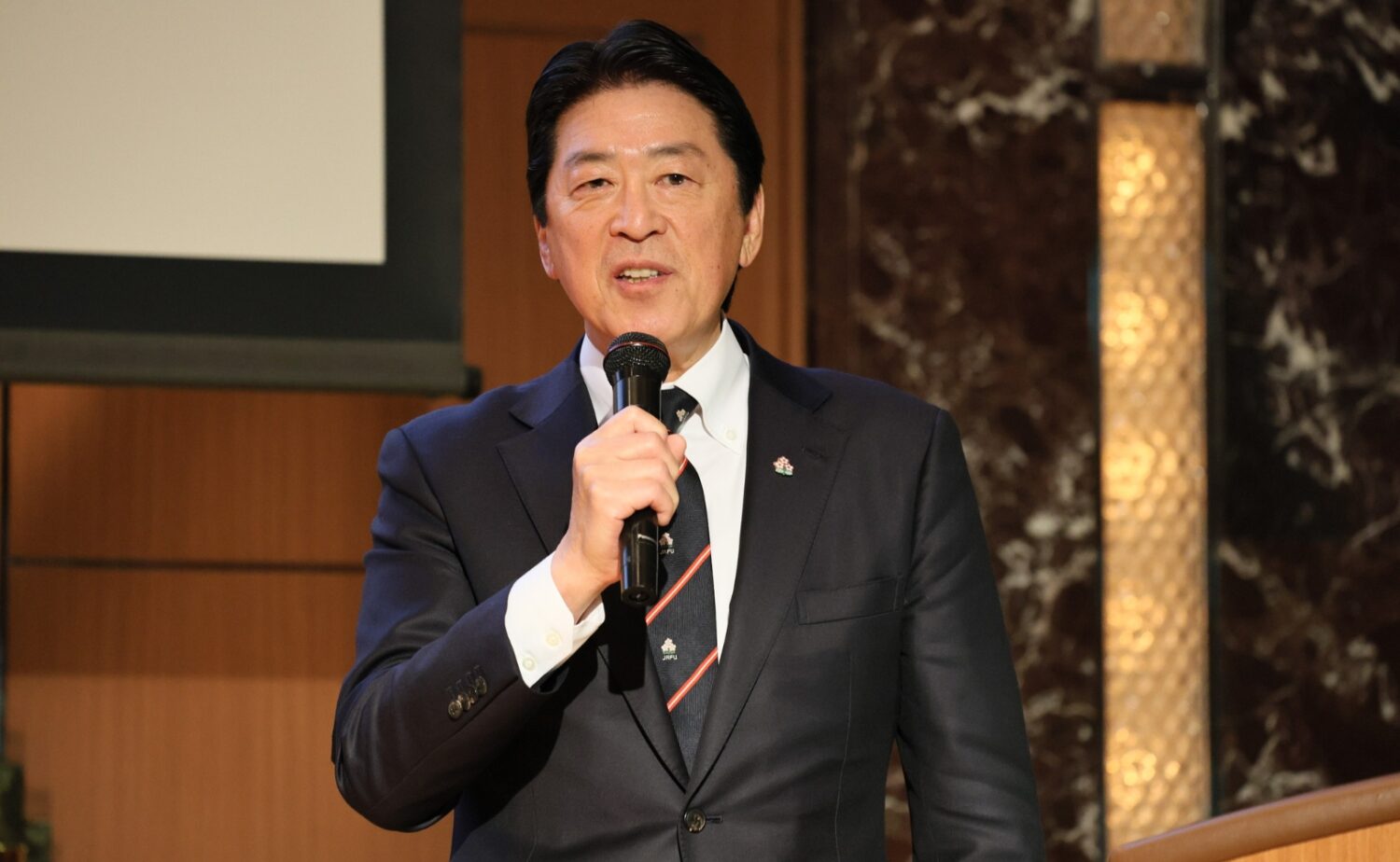 2035年ラグビーワールドカップ 日本開催へ向けて笑顔を見せた土田会長