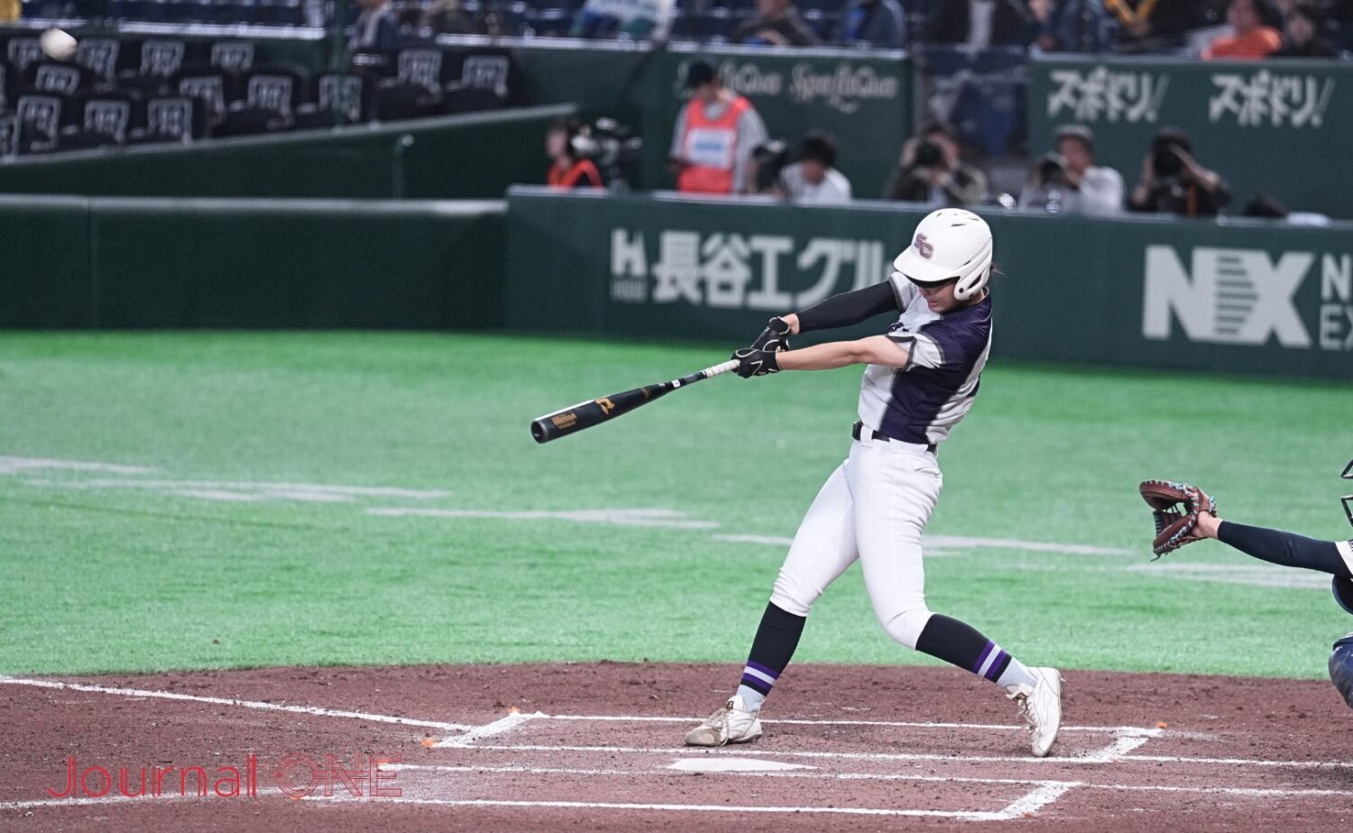高校女子硬式野球 2本の長打を放った小池選手(佐久長聖)-Journal-ONE撮影