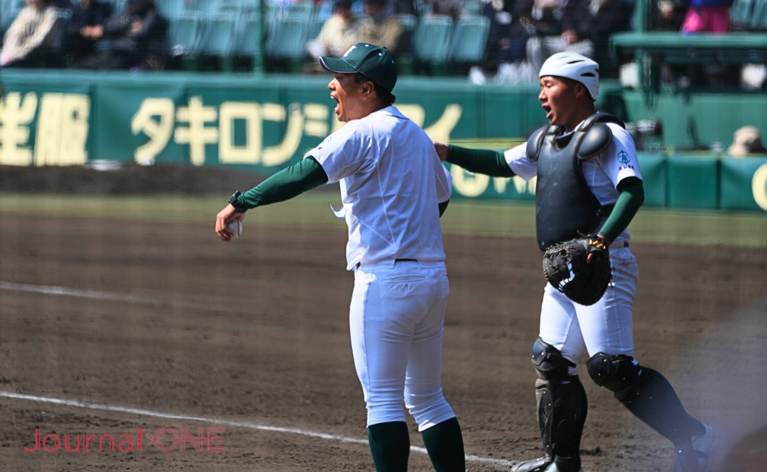 甲子園で試合前ノックをする下坂監督-Journal-ONE撮影