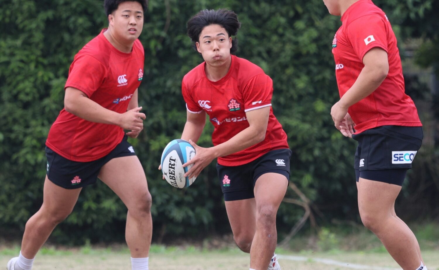 U23日本代表として豪州遠征で活躍したSH渡邊(近畿大学4年)‐斉藤健仁撮影