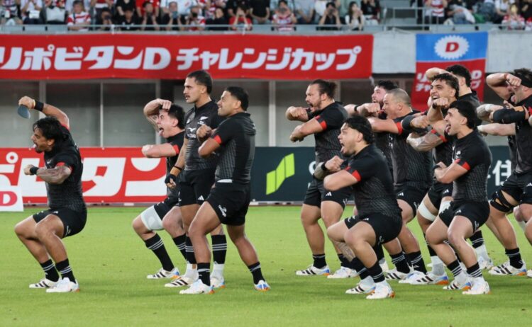 マオリ・オールブラックスの｢ハカ｣‐斉藤健仁撮影